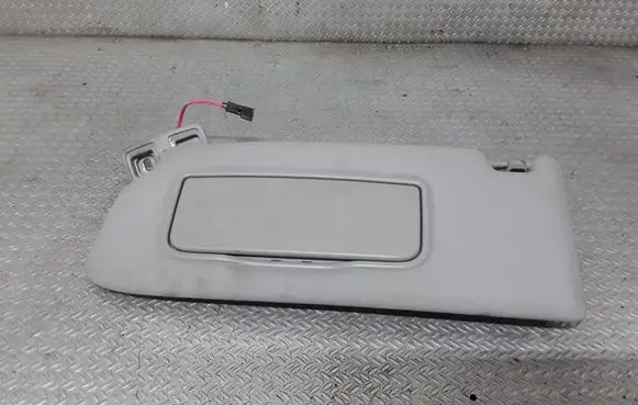 Volvo V50 Sun visor
