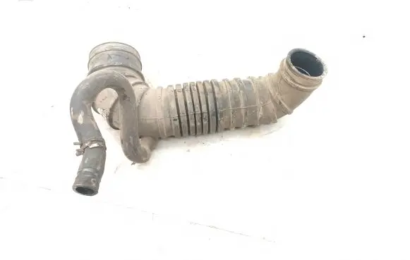 Mitsubishi Pajero Turbo air intake inlet pipe/hose