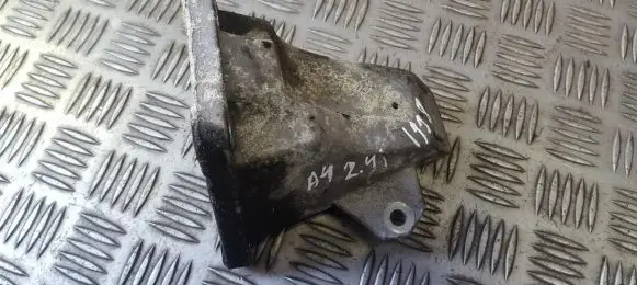Audi A4 S4 B5 8D Engine mounting bracket 8d0199308d