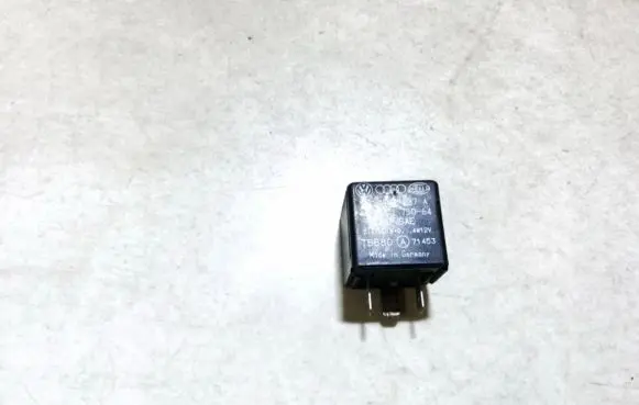 Volkswagen PASSAT B4 Other relay 191953227a 4db00375064