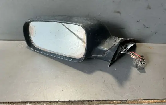 Audi A4 S4 B5 8D Front door electric wing mirror E6014740