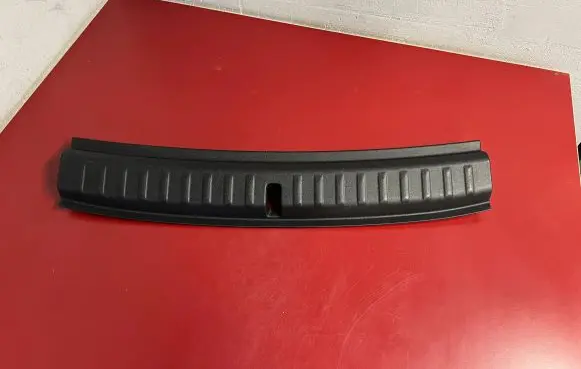 BMW X1 U11 Trunk/boot sill cover protection 9461985 51479461985