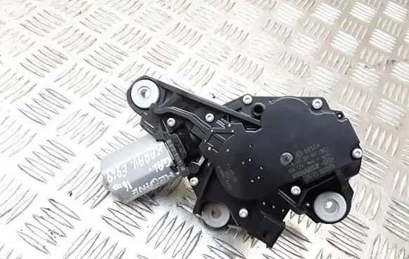 Renault Megane III Wiper motor 0390201847