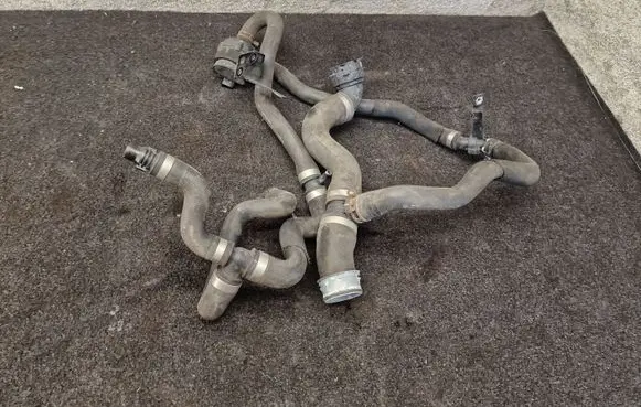 Mercedes-Benz GLC X253 C253 Engine coolant pipe/hose A2538305700 A2538300001 A2135012682