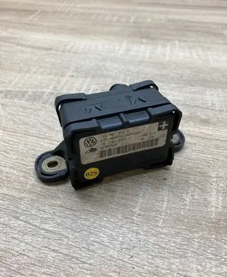 Volkswagen Golf Plus ESP acceleration yaw rate sensor 1K0907652B