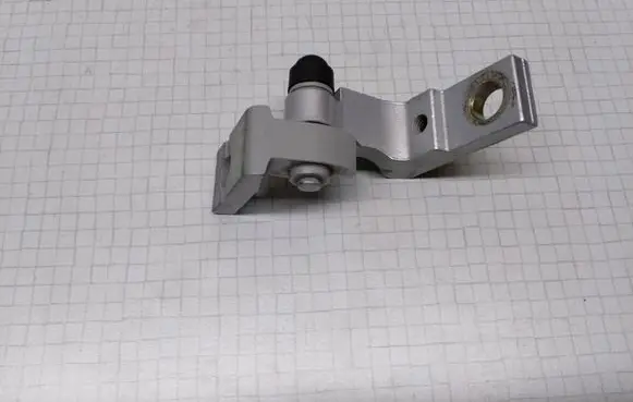 Volkswagen PASSAT B5 Rear door upper hinge