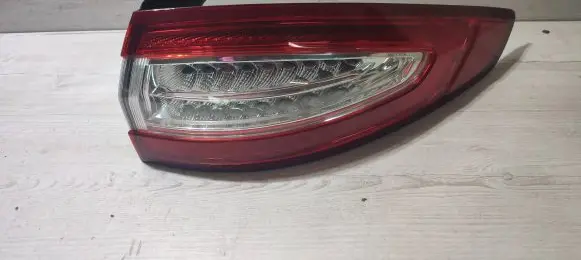 Ford Mondeo MK V Rear/tail lights DS7313404FH 21030206 CD391RCL5D