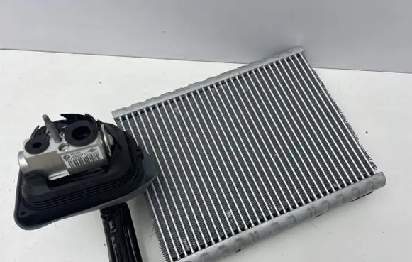 BMW X5 G05 Air conditioning (A/C) expansion valve 9496915