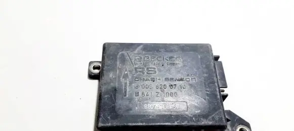 Mercedes-Benz E W124 Airbag control unit/module 038200710 841z1000