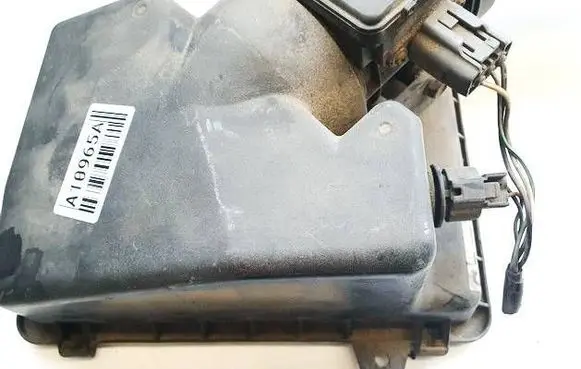 Mazda Premacy Air filter box 