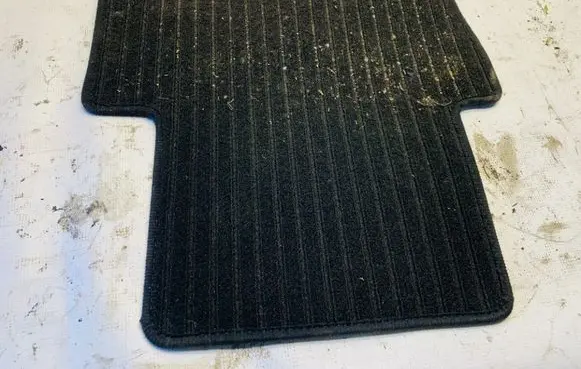 Mercedes-Benz C W204 Front floor carpet liner a2046840803