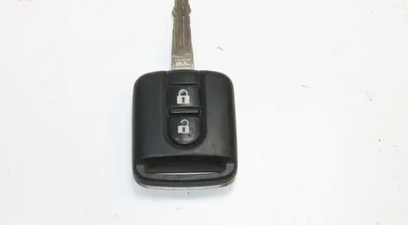 Nissan Note (E12) Ignition key/card 