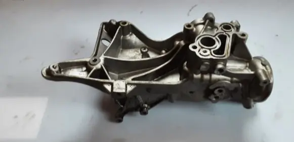Audi Q5 SQ5 Oil filter mounting bracket 06H903143H