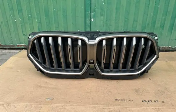 BMW X5 G05 Front grill 22677510
