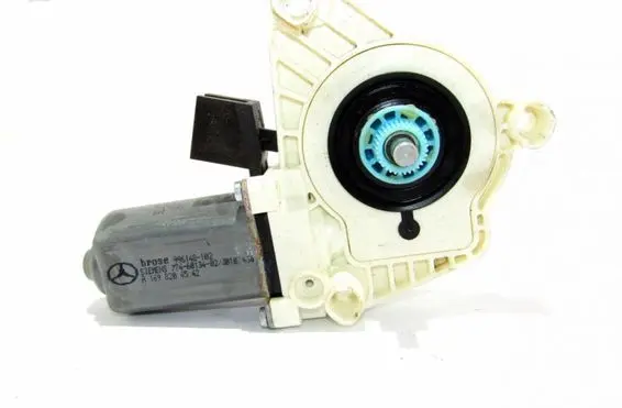 Mercedes-Benz B W245 Rear door window regulator motor 996148102