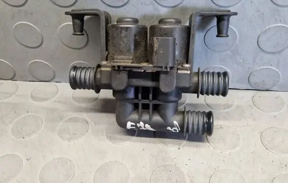 BMW X5 E70 Coolant heater control valve 6910544