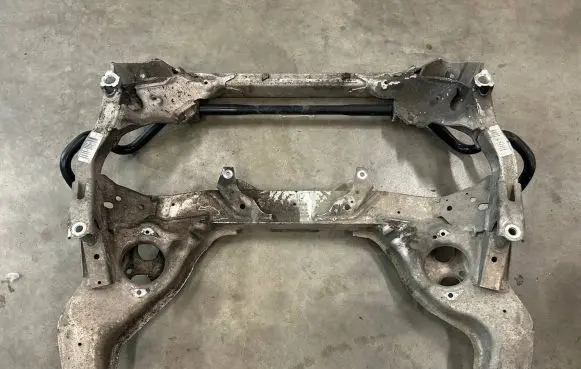 BMW 1 E81 E87 Front subframe 6766286