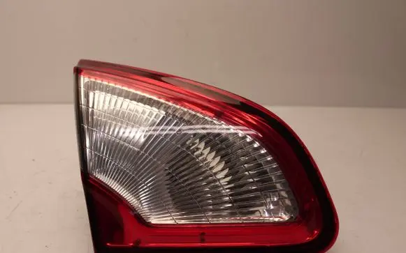 Nissan Qashqai Tailgate rear/tail lights 89503189