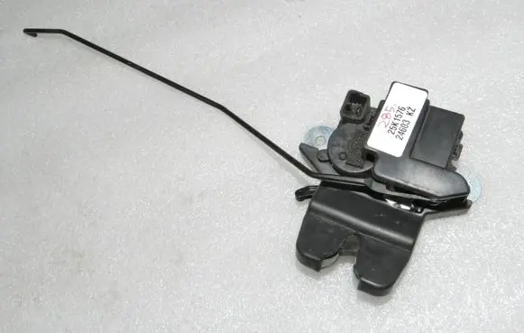 Hyundai Sonata Tailgate/trunk/boot lock/catch/latch 812303K001