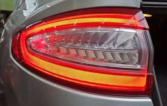 Ford Fusion II Rear/tail lights DS73-13405-BH IMPRK1478938
