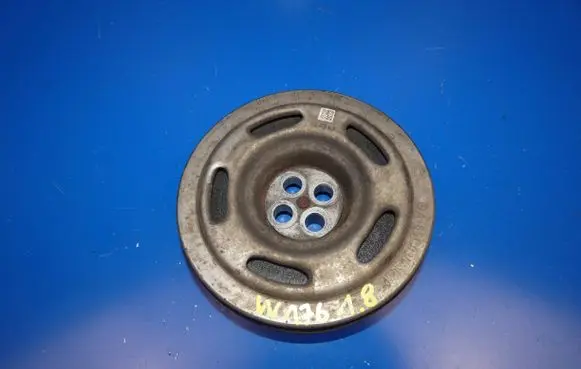 Mercedes-Benz A W176 Crankshaft pulley A6510351412