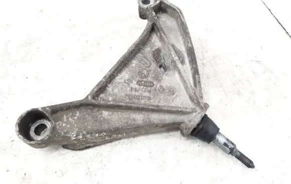 Renault Espace - Grand espace IV Gearbox mounting bracket 8200013681