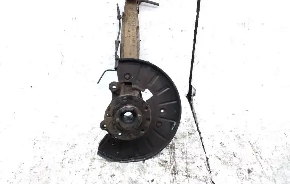 Front wheel hub spindle knuckle