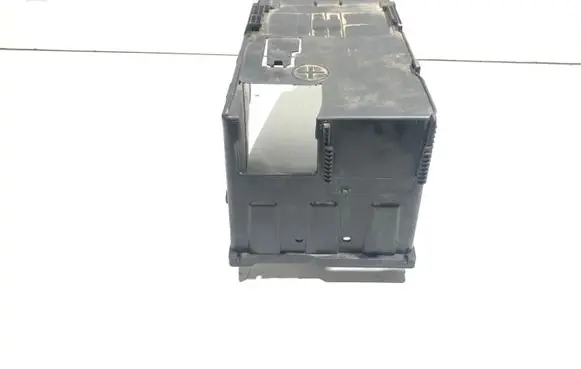 Peugeot 308 Battery box tray cover/lid 9663615580