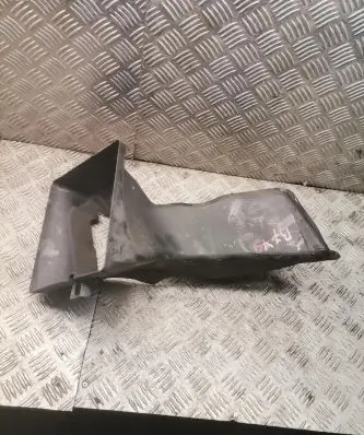 Audi A4 S4 B7 8E 8H Intercooler air channel guide 8e0117335