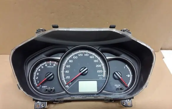 Toyota Yaris Speedometer (instrument cluster) 838000U270
