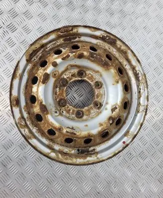 Isuzu D-Max R16 steel rim 