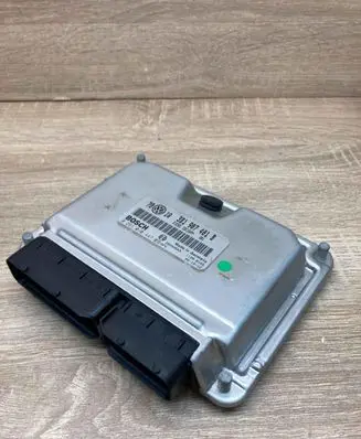 Volkswagen PASSAT B5 Engine control unit/module ECU 3B1907401B 0281010447