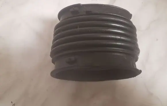 Jeep Grand Cherokee (WJ) Air intake hose/pipe 04854014