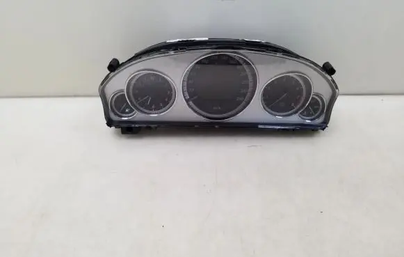 Mercedes-Benz E W212 Speedometer (instrument cluster) A2129004804