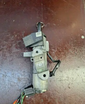 Toyota Avensis T250 Ignition lock 450200504
