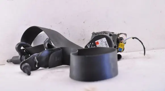 Dacia Sandero III Front seatbelt 868858301R