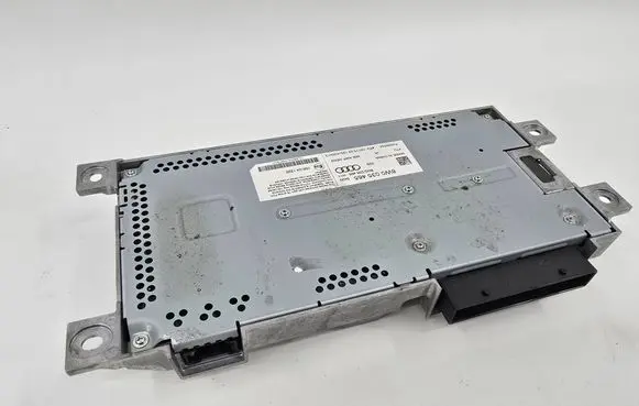 Audi A5 Sound amplifier 8W0035465