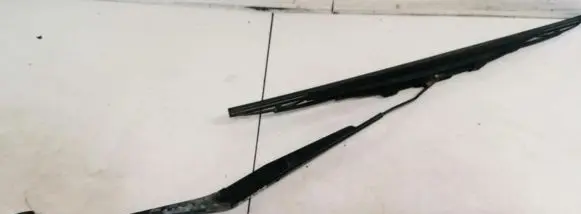 Toyota Avensis Verso Front wiper blade arm