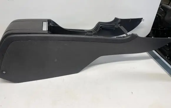 Ford Mustang V Center console AR3363045L34