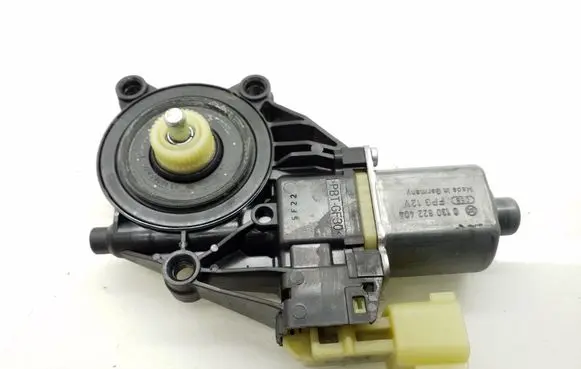 Ford Fiesta Front door window regulator motor 8A6114A389B