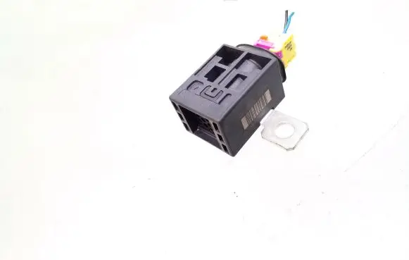 Audi A6 S6 C7 4G Battery relay fuse 4F0915519