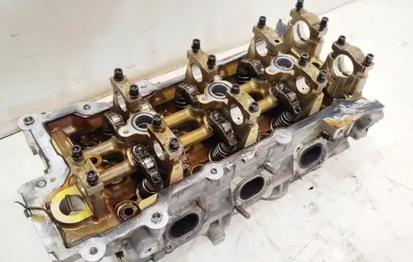 Maserati Ghibli Engine head 