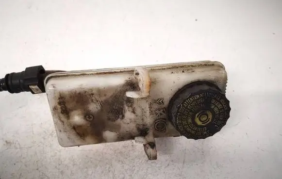 Peugeot 307 Brake fluid reservoir 0204224574