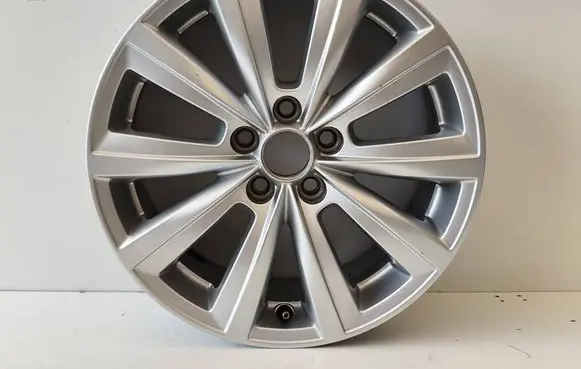 Volkswagen Polo V 6R R16 alloy rim 6R0601025