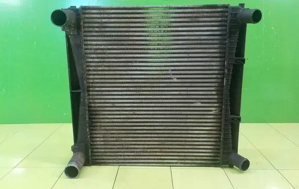 Land Rover Range Rover L322 Intercooler radiator TP160
