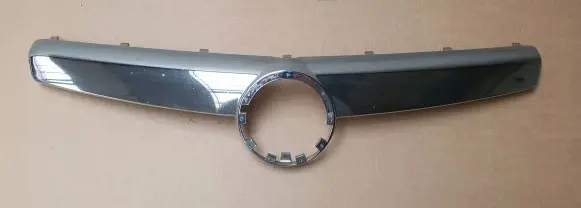 Opel Insignia A Front bumper upper radiator grill 13238426