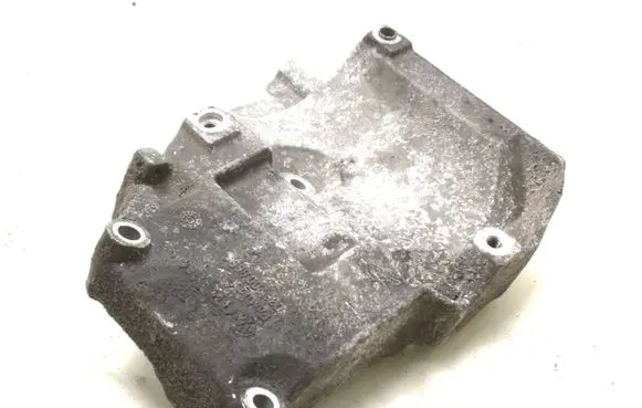 Volkswagen PASSAT B5.5 A/C compressor mount bracket 038260885C
