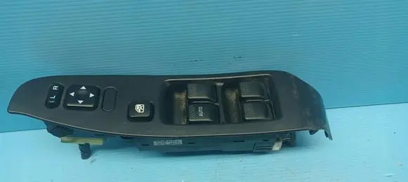 Subaru Legacy Electric window control switch