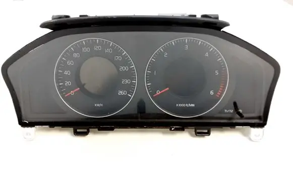 Volvo V70 Speedometer (instrument cluster) 31254535