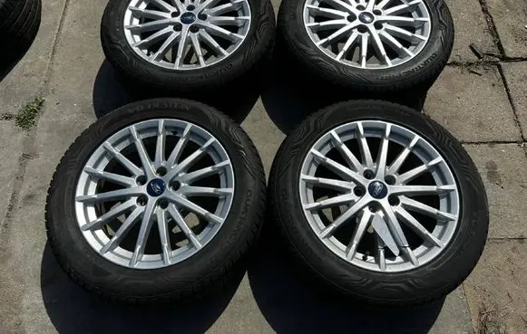 Ford Focus R17 alloy rim 
